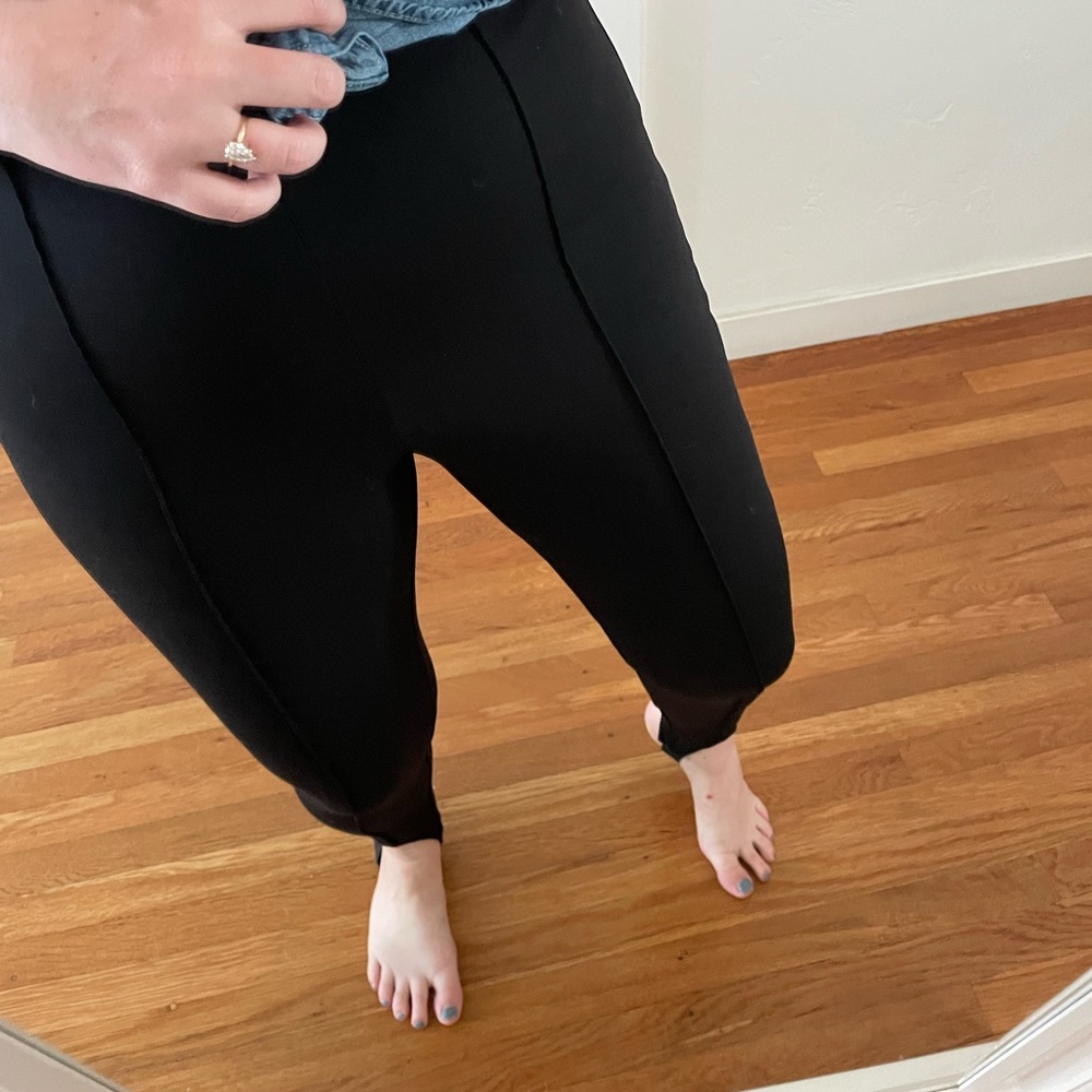 Black Stirrup Leggings